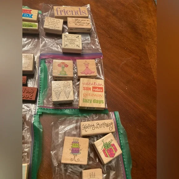 HUGE LOT of Assorted Rubber Stamps - Picture 2 of 12